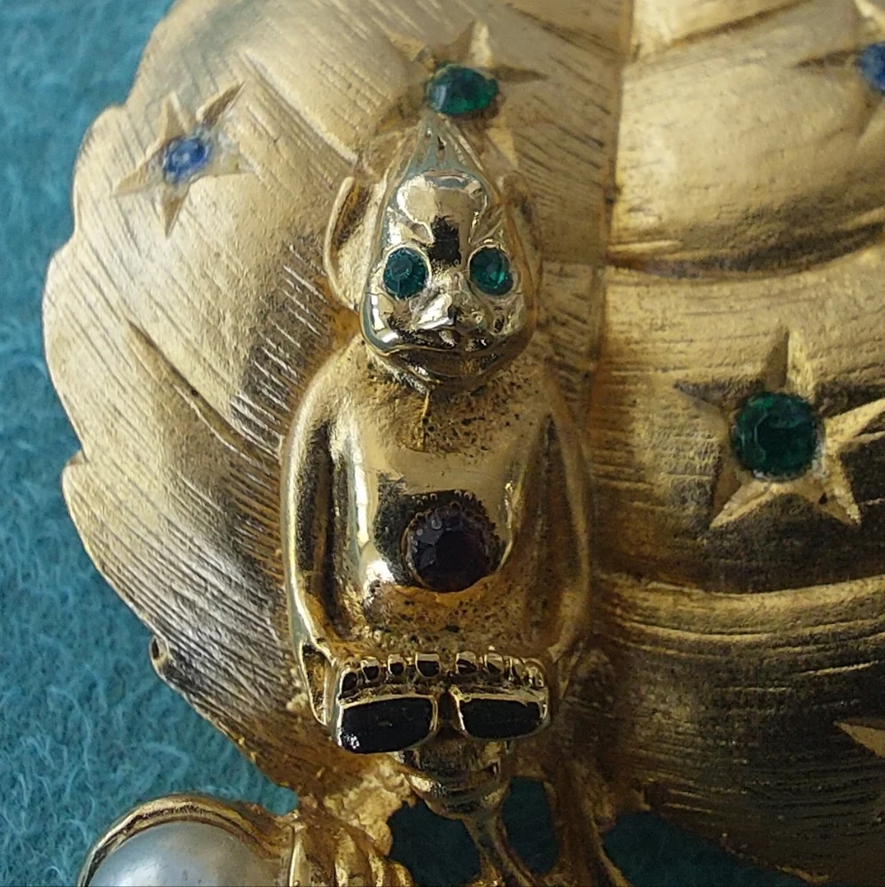 Monkey Figurine Gold-tone Leaf Brooch, Rhinestone Accents & Faux Pearl, Estate
